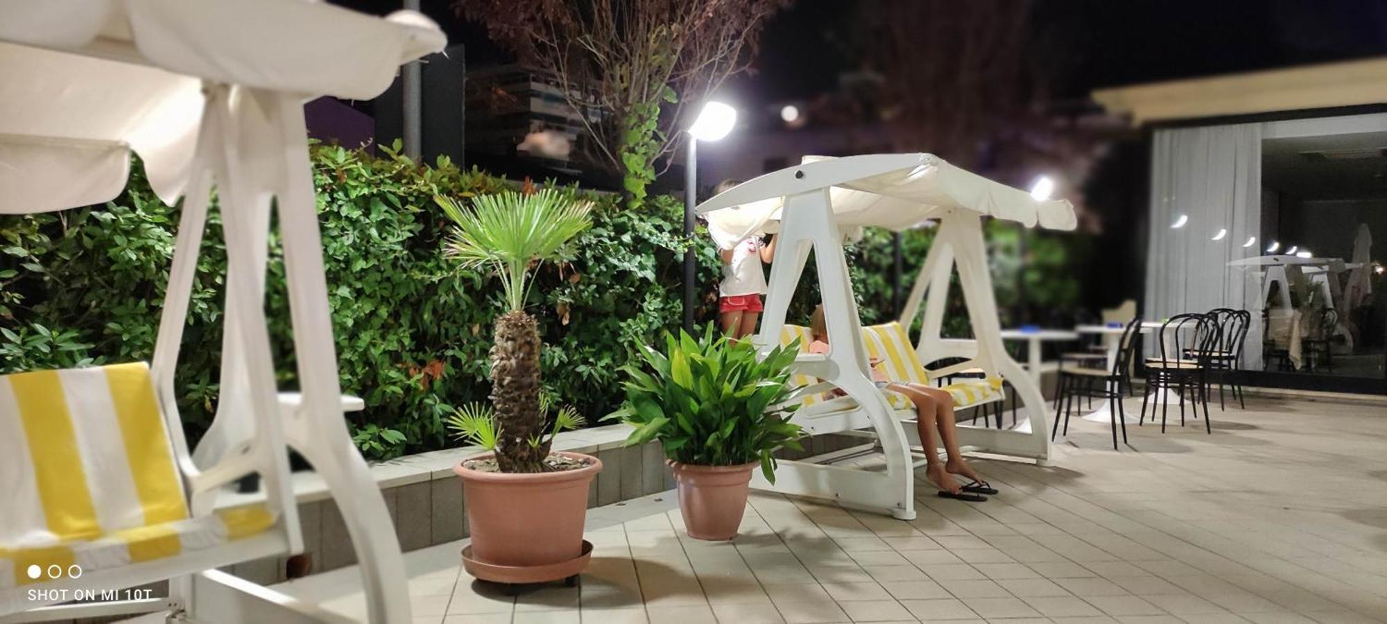 Hotel Villa Platani Riccione Exterior photo